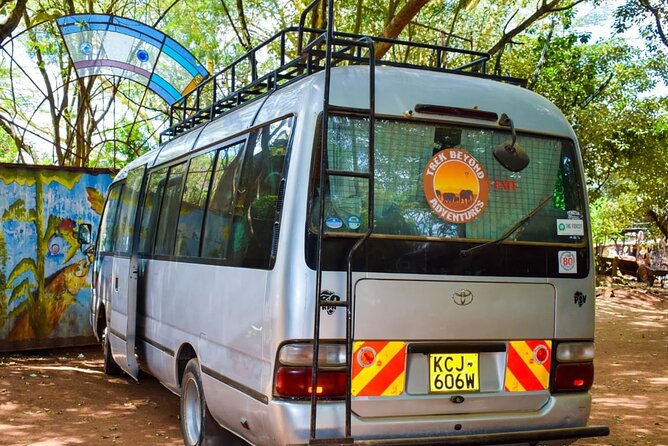 Private Transfer from Nairobi Airport or city To Maasai Mara By Road - Reaching Sekenani Gate and changing vehicles