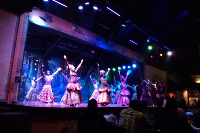 Safari Cat Dancers Show And Dinner - An easy Nairobi evening with a clear rhythm