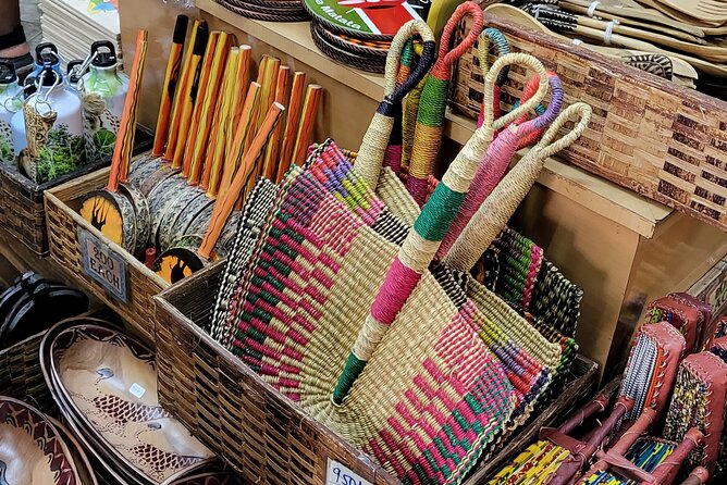 Souvenir Crafts, Fabric Shopping & Hair Braiding & City Tour - Adding a Kenyan lunch at your own expense