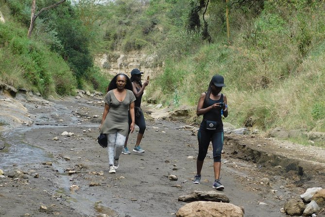 The Great Rift Valley Tour - L Bogoria, L Nakuru, L Naivasha and Hellsgate NP - What the $843.24 price really covers