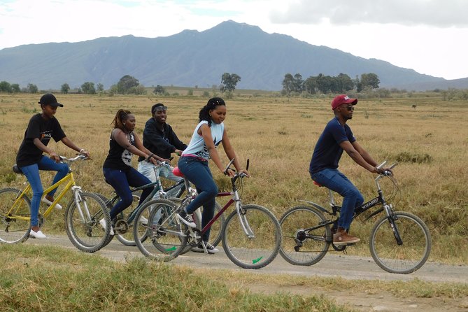 The Great Rift Valley Tour - L Bogoria, L Nakuru, L Naivasha and Hellsgate NP - Lake Nakuru for rhinos and safari time
