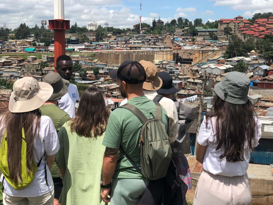 vibrant kibera slum tour - The 10-minute break
