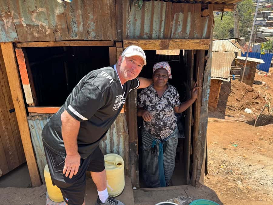 Visit Kibera The Largest Slum With a Local - Stop One: The Office Briefing