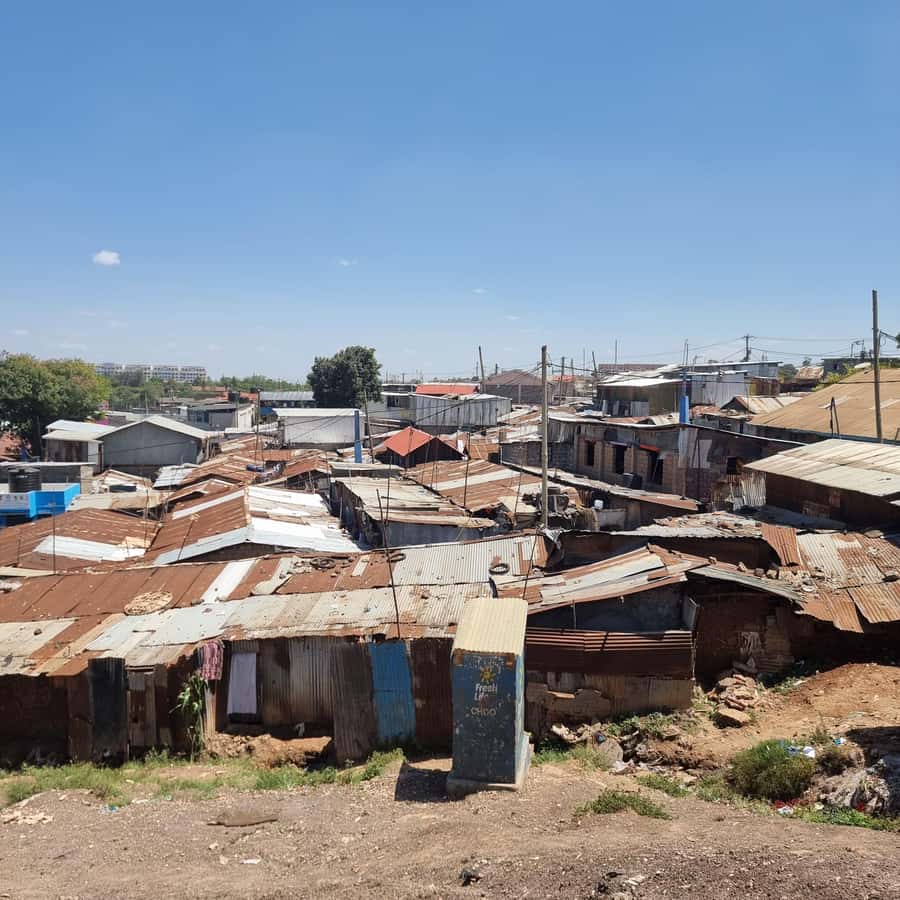 Visit Kibera The Largest Slum With a Local - Stop Five: Food, Tea, and Conversation